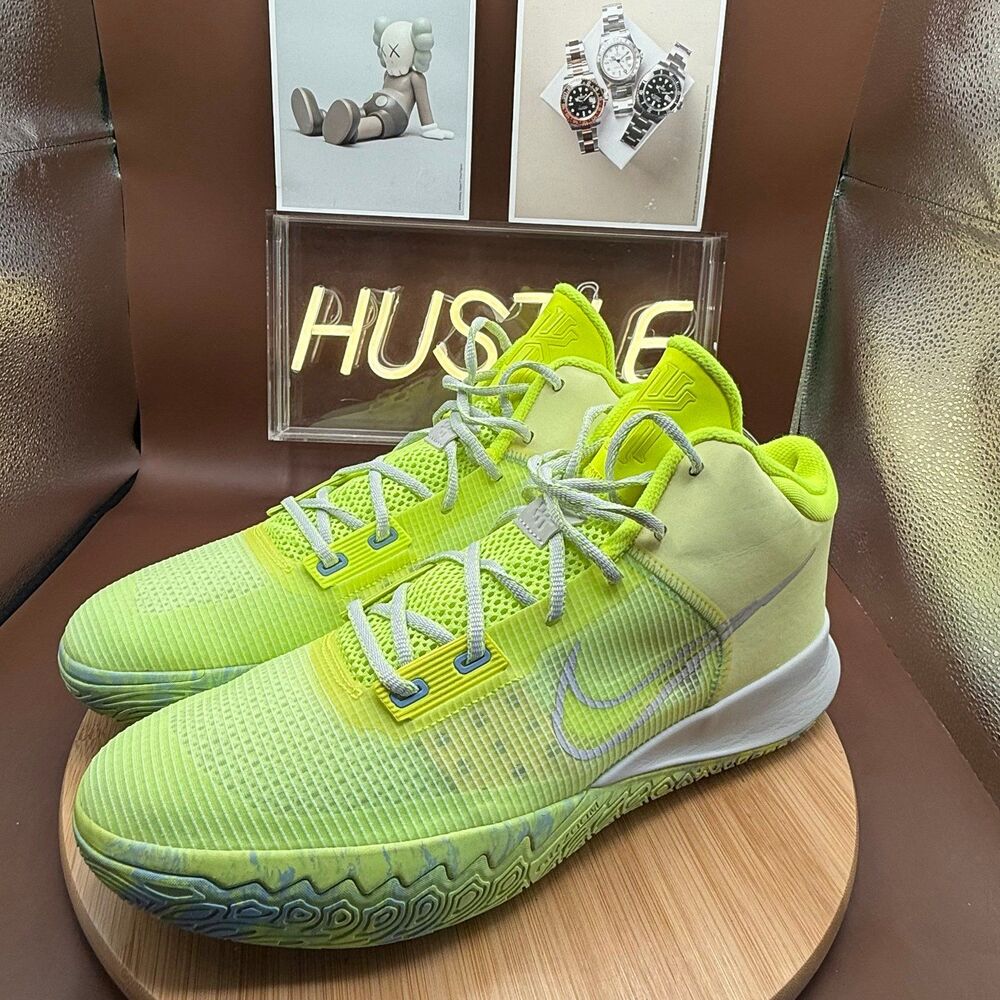 Nike Kyrie Flytrap Iv Barely Volt Green Basketbal… - image 2